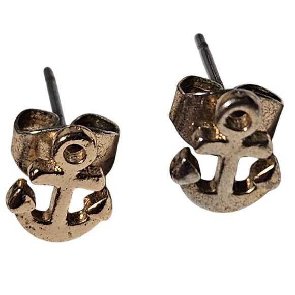 Nautical Design Gold Tone Anchor Stud Earrings Maritime Cruise Vacation Jewelry - Picture 1 of 3